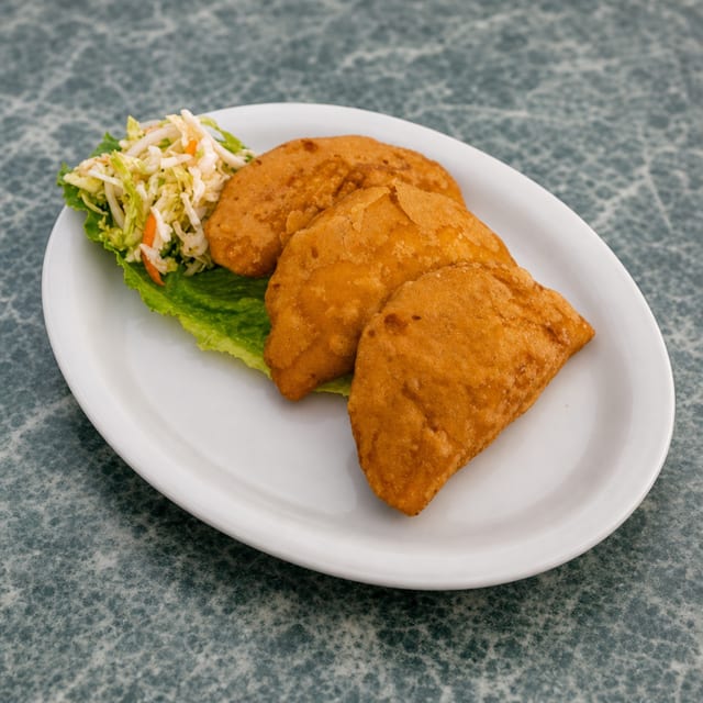 Pasteles de Pollo o Papa.